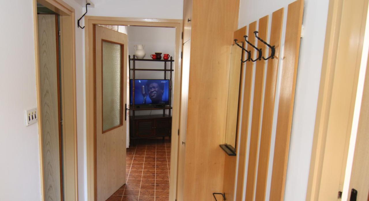 Holiday House Palma Dobrinj Buitenkant foto